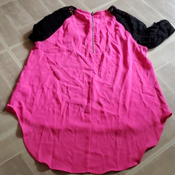 Adorable hi low top - Picture 3 of 3